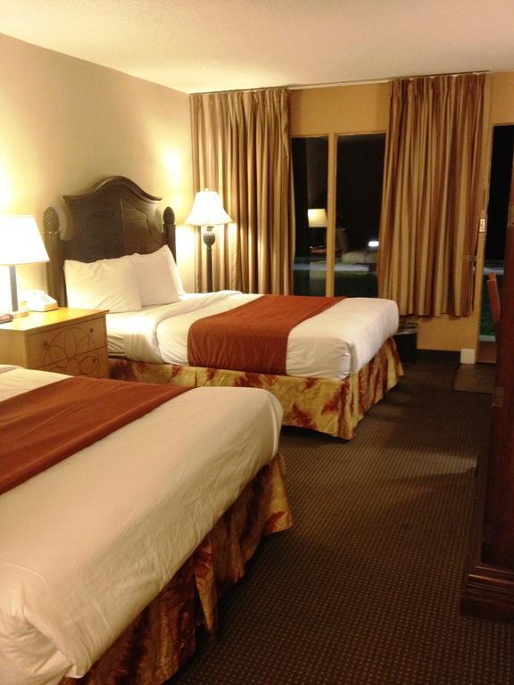 Monroe'S On The Lake Hotel & Banquet Hall Sanford Bilik gambar